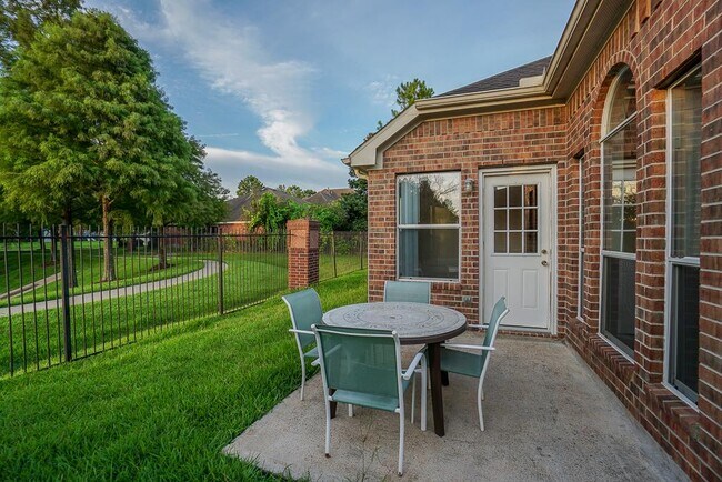 Building Photo - 18818 Dural Dr