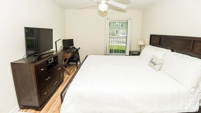 Building Photo - Charming 4BR Townhome in Panama City Beach