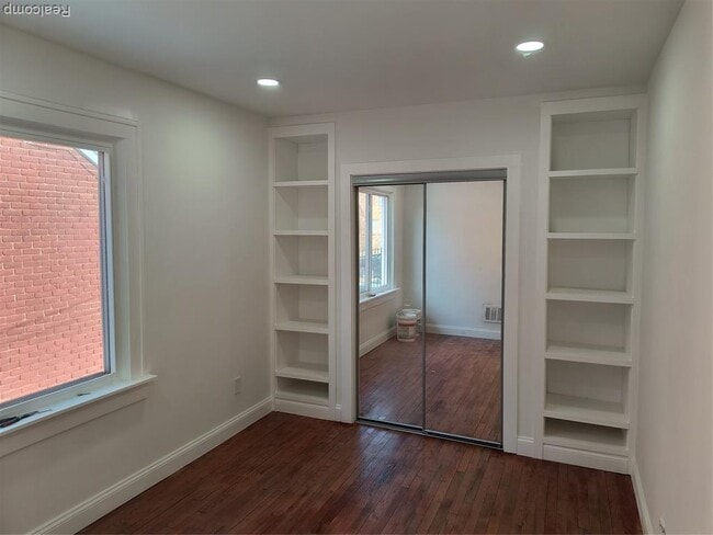 Building Photo - 18080 Westphalia St