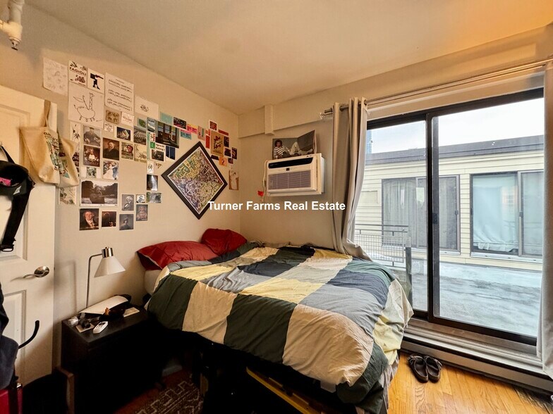 Building Photo - 12 Stoneholm St