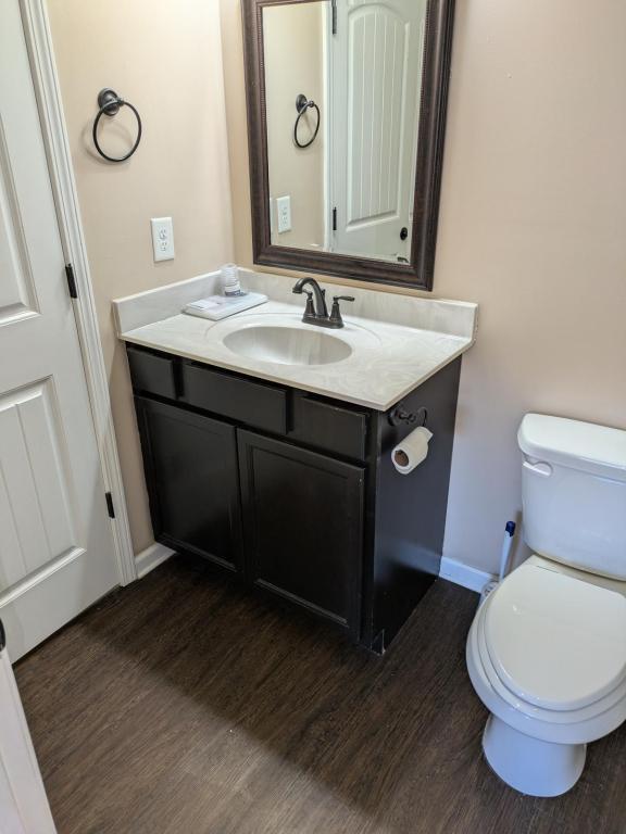 Building Photo - 150 Mayhew Rd