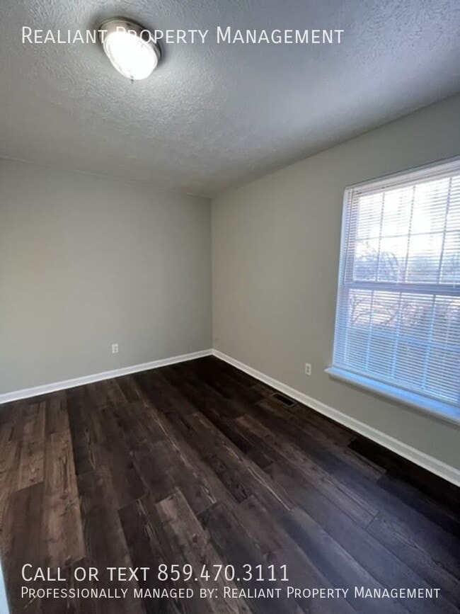 Building Photo - 108 Floyd Ct