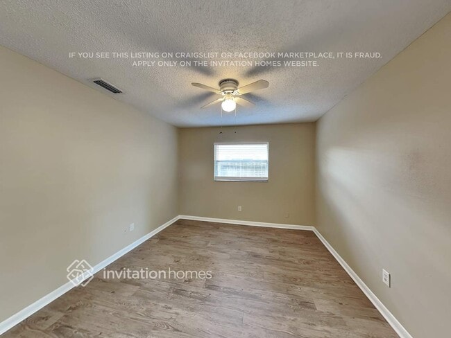 Building Photo - 106 Euclid Loop