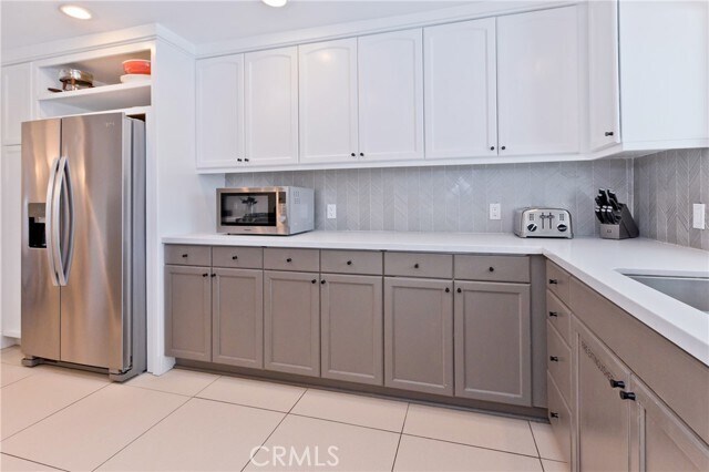 Building Photo - 1057 E Marshall Way