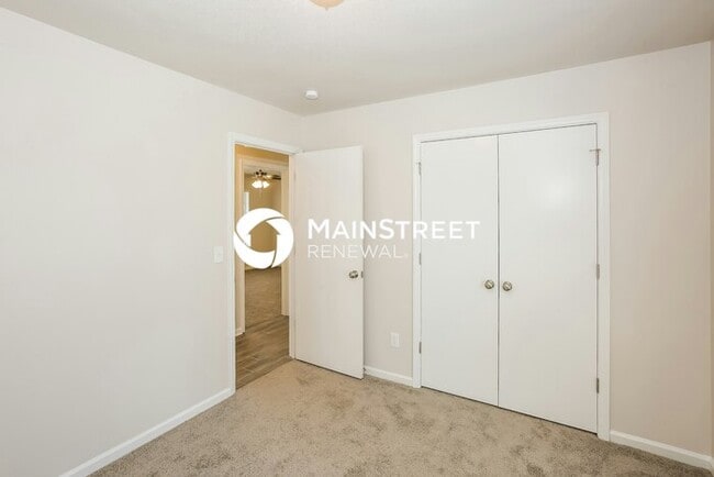 Building Photo - 3 Bedroom Pet-Friendly Home in Indian Trai...