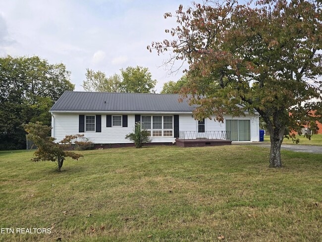 Primary Photo - 415 Highland Dr