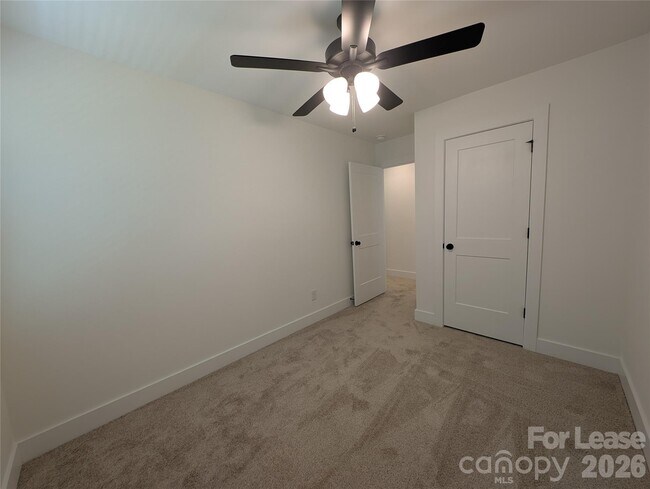 Building Photo - 1413 Arden Ave