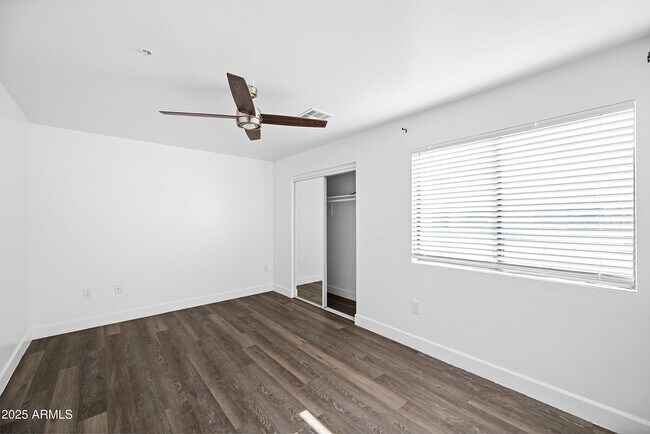 Building Photo - 3065 N 67th Ave