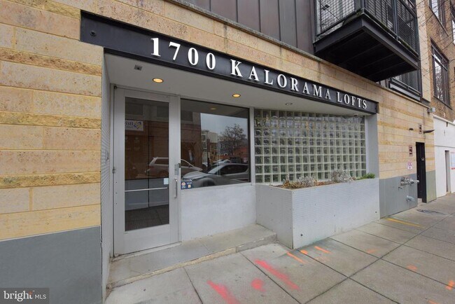 Building Photo - 1700 Kalorama Rd NW