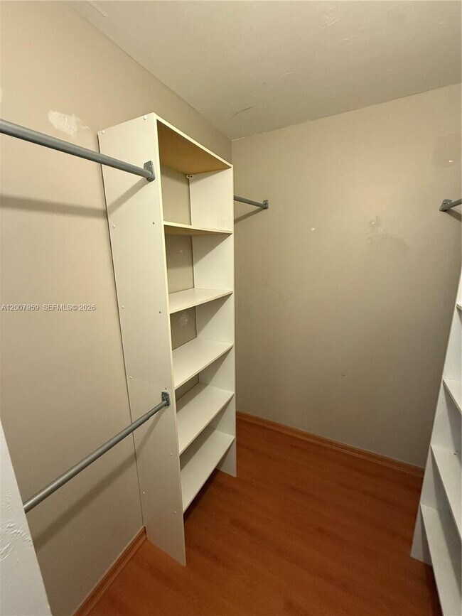 Building Photo - 10661 SW 113th Pl