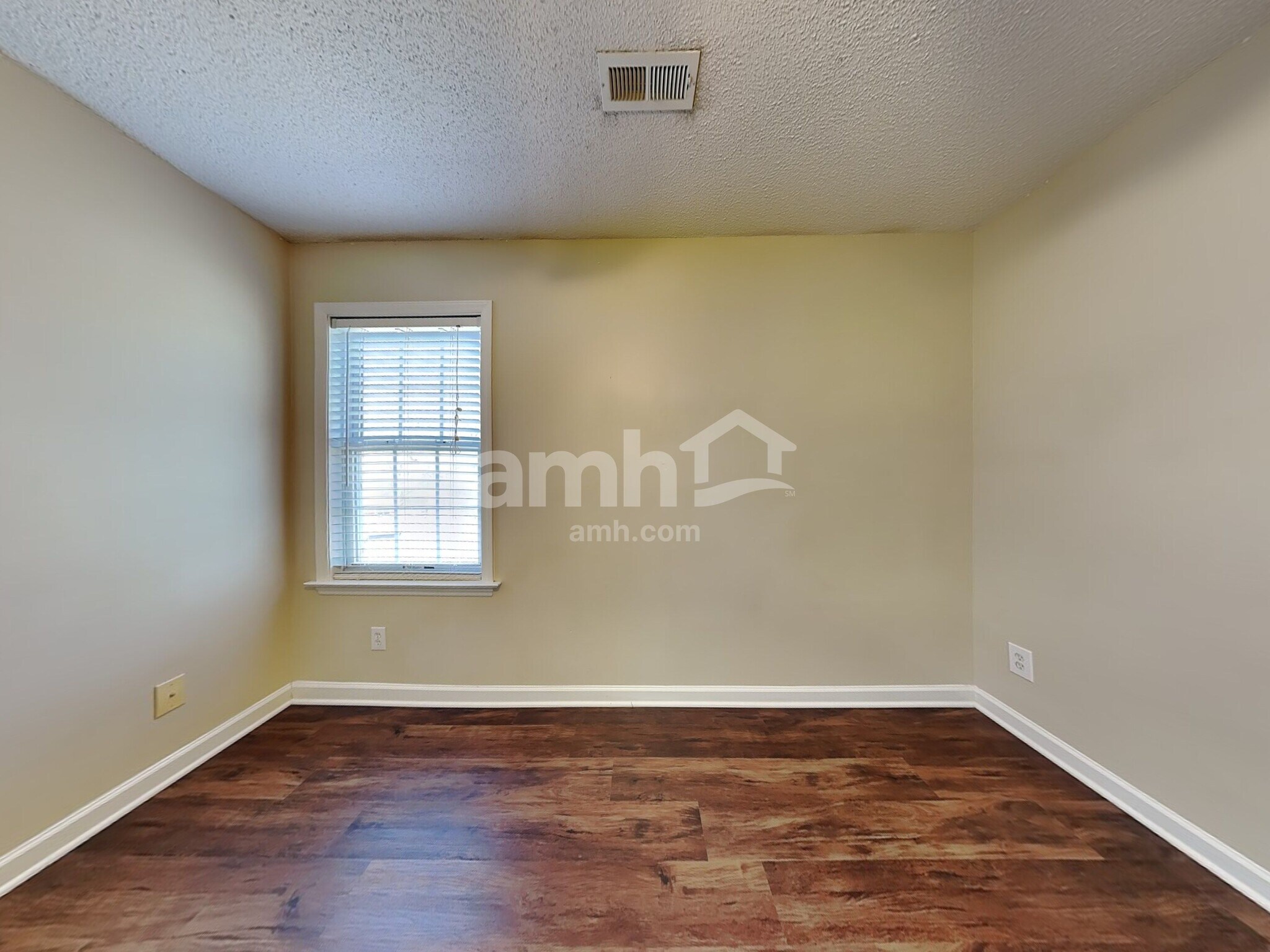 Building Photo - 6731 Fairwood Ct