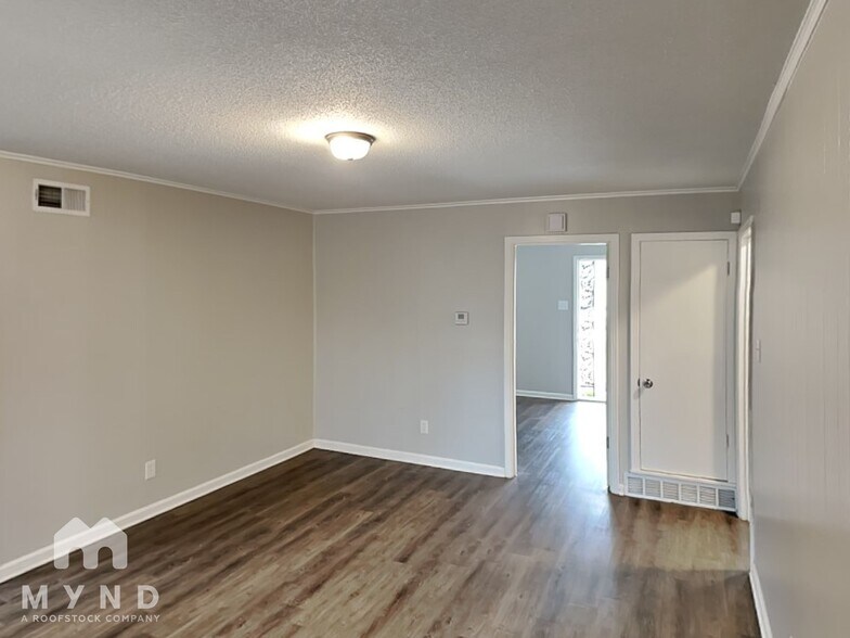 Building Photo - 5160 Rolling Meadows Dr