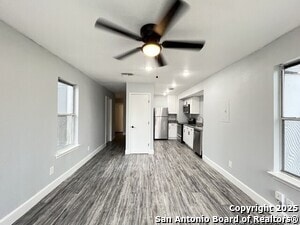 Building Photo - 7569 Windsor Oaks