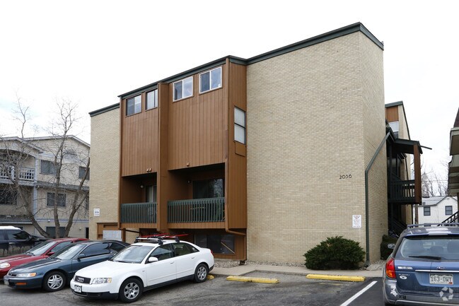 Building Photo - Regal Apartments