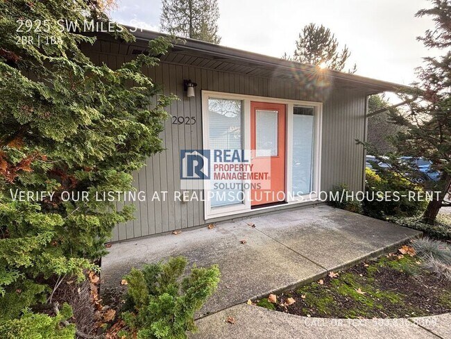 Primary Photo - 2925 SW Miles St