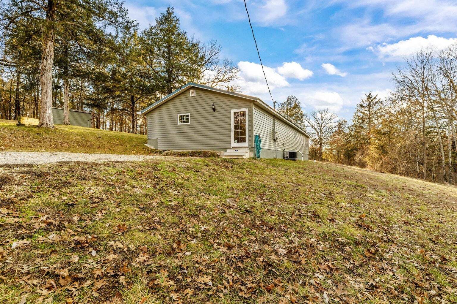 Building Photo - 27497 Old Pace Ln