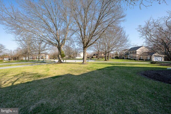 Building Photo - 1099 Armstrong Ct