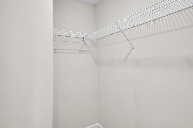 Building Photo - 4 Bedroom 3 Bath Home Located in Shell Pointe at Cobblestone Village in Summerville!