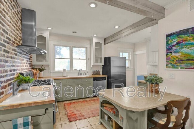 Building Photo - 219 N 18th St