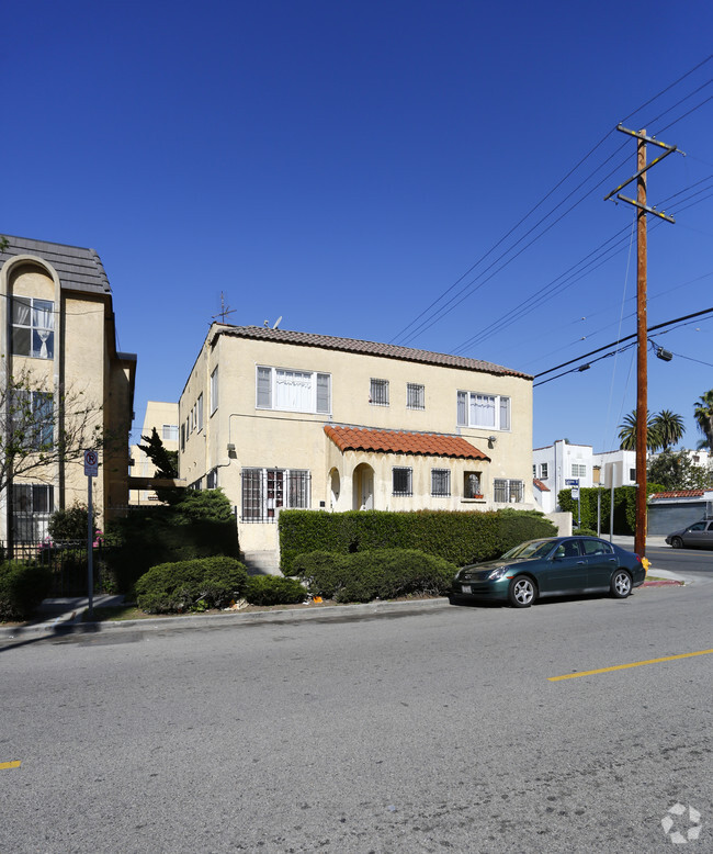 Building Photo - 941-947 S Catalina St
