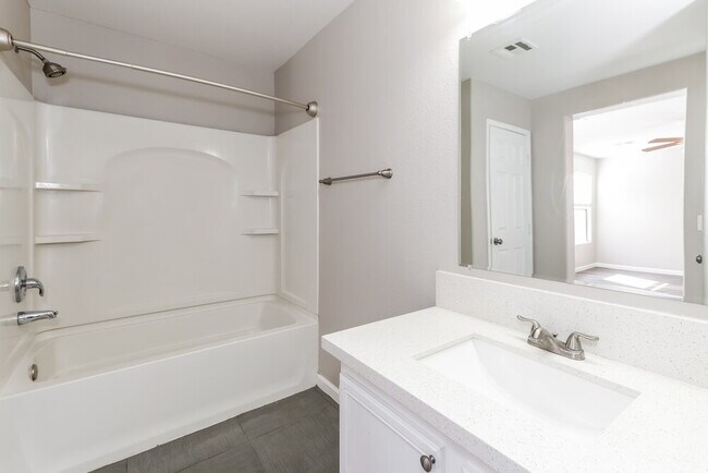 Building Photo - 151 Desert Pond Ave