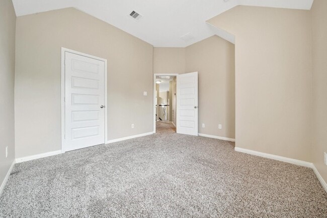 Building Photo - 3007 Rocky Point Dr