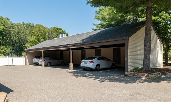 Building Photo - 1100 Salem St
