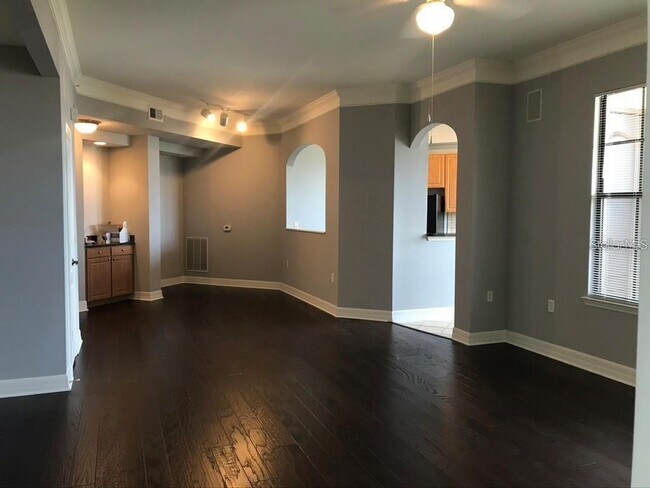 Building Photo - 501 Mirasol Cir