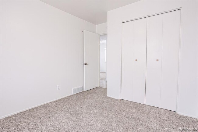 Building Photo - 6627 Orange Ln