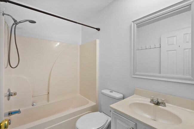Building Photo - 1096 Harvester Cir