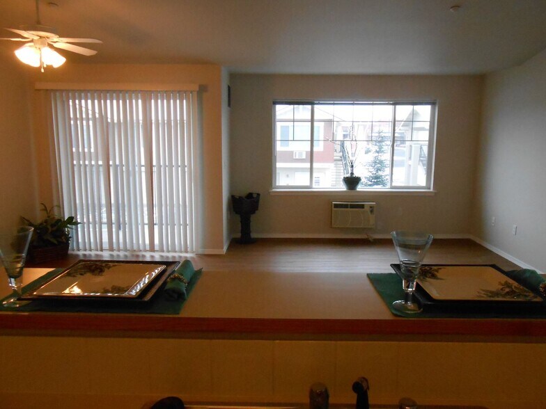 Interior Photo - Selkirk Lodge Apartments