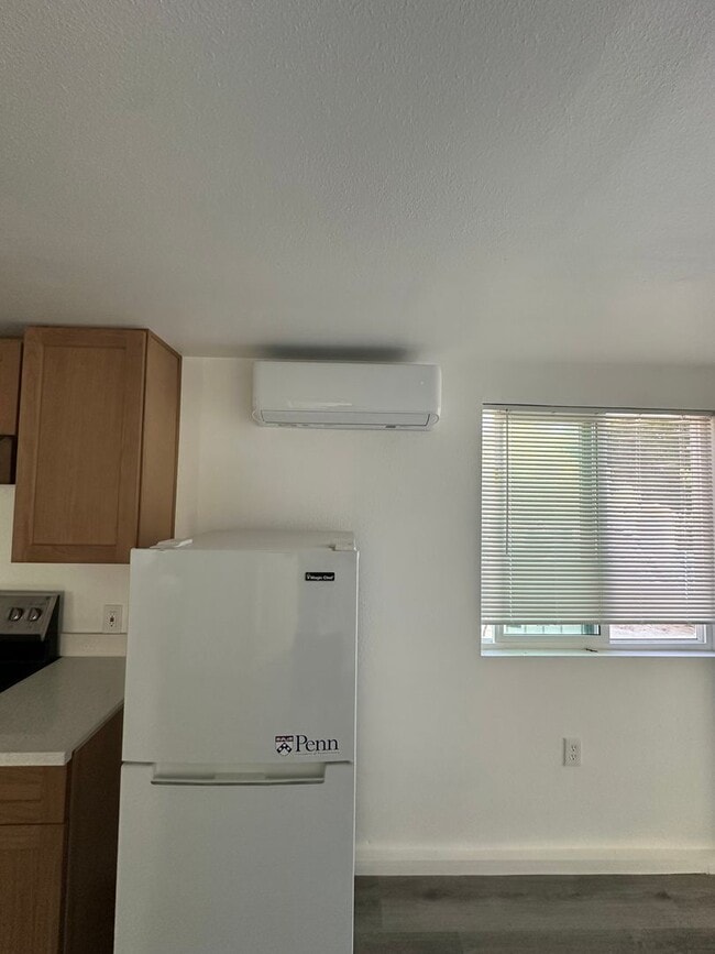 Building Photo - Azusa one bed one bath new ADU for lease