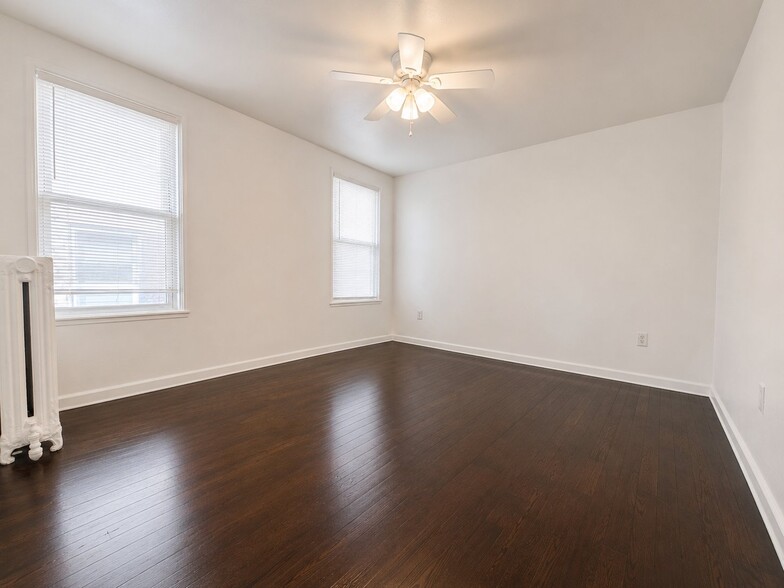 Building Photo - 63 N Linwood Ave
