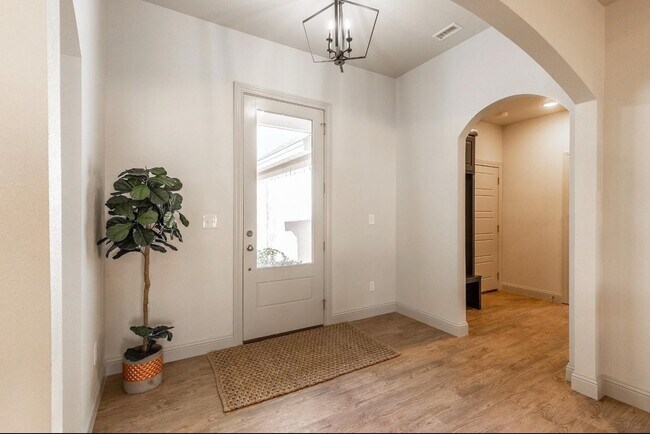 Building Photo - 2726 138th St