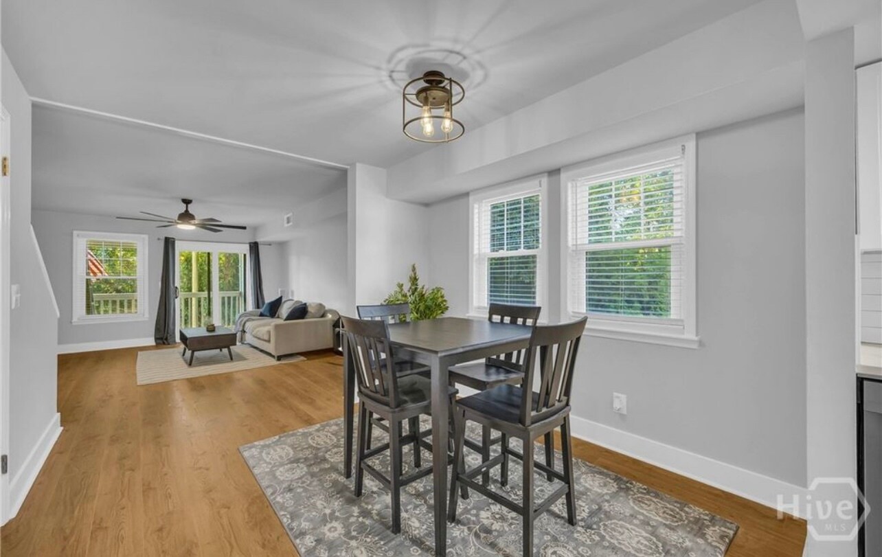 Building Photo - 210 Appleby Dr