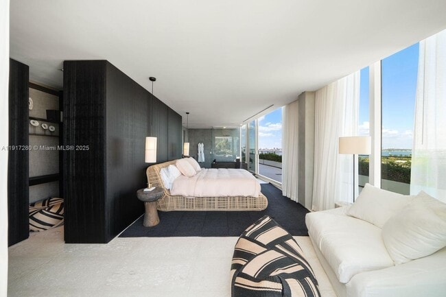 Building Photo - 4701 Meridian Ave