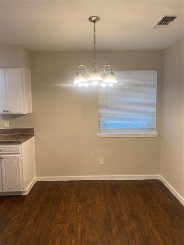 Building Photo - 6430 Cinnamon Oaks Dr