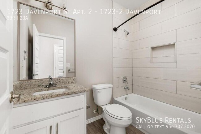 Building Photo - 1723 Davenport St
