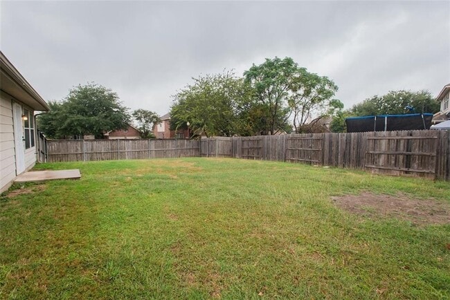 Building Photo - 19400 Sunken Creek Pass