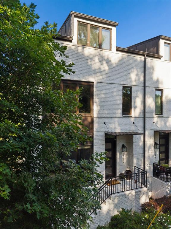 Building Photo - 2974 Hermance Dr NE