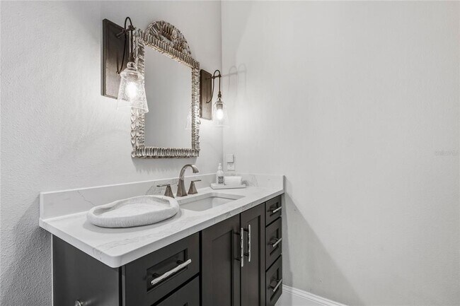 Building Photo - 459 20th Ave