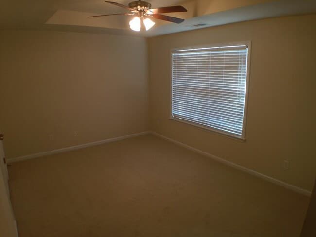 Building Photo - 5225 Wellsley Bend