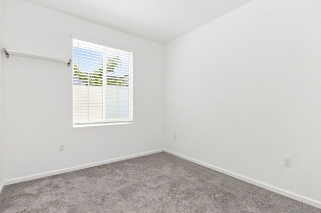 Building Photo - 516 Silver Cloud Ct