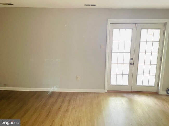 Building Photo - 15018 Laureland Pl