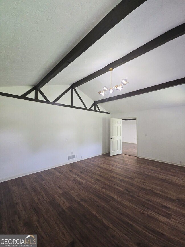 Building Photo - 2821 Meadowlark Trail NW