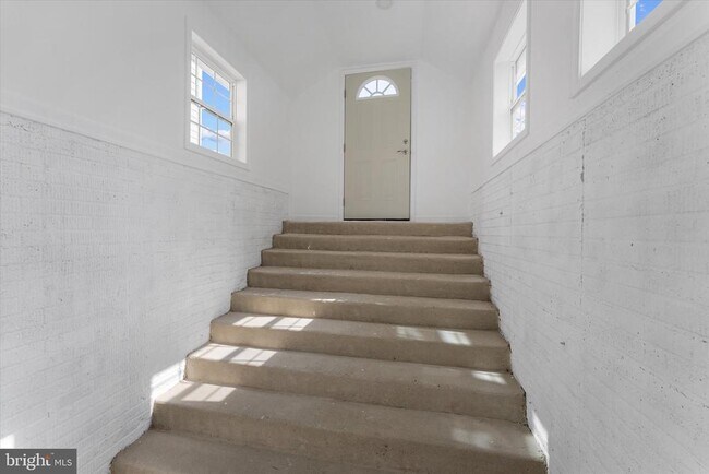 Building Photo - 217 Bridgewater Dr