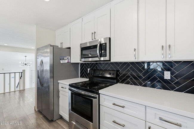 Building Photo - 1628 E Hermosa Dr