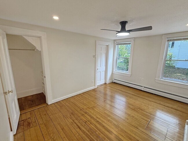 Building Photo - 52 Littleton Rd