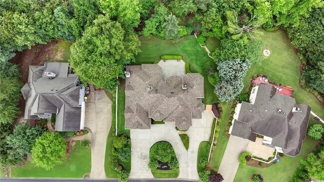 Building Photo - 2503 Regency Lake Dr