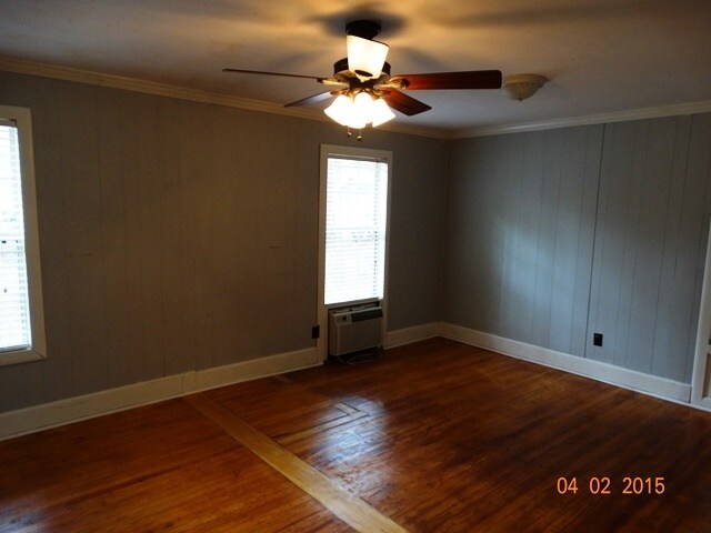 Building Photo - 224 Holly Hill Rd